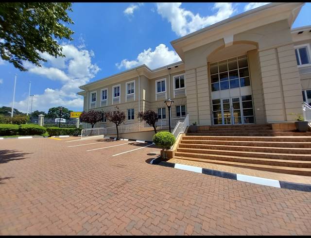 2,415M² OFFICE TO LET IN BRYANSTON